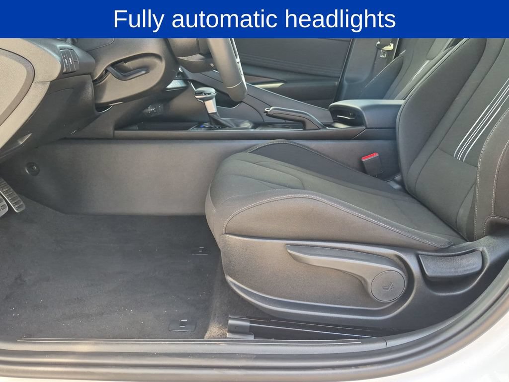Used 2026 Hyundai Elantra Sport FWD image 10