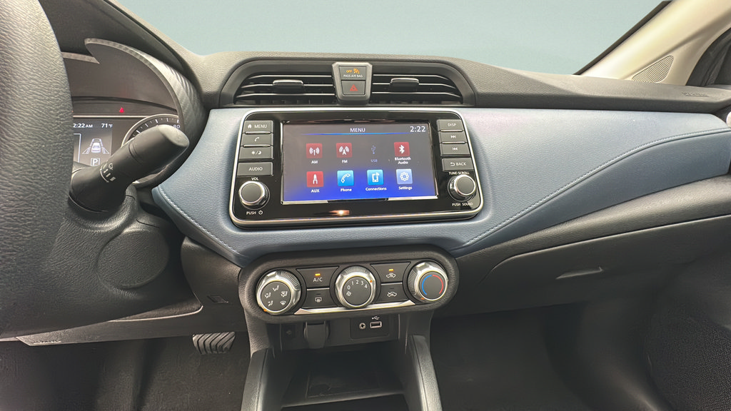 Used 2025 Nissan Versa SV FWD image 16
