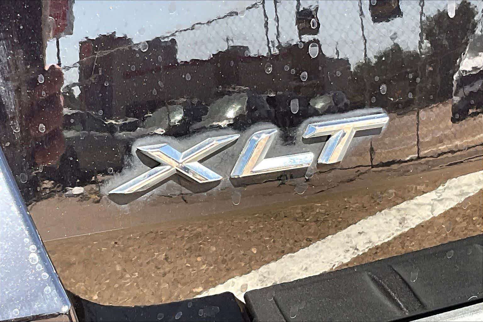 Used 2023 Ford Explorer XLT RWD image 7