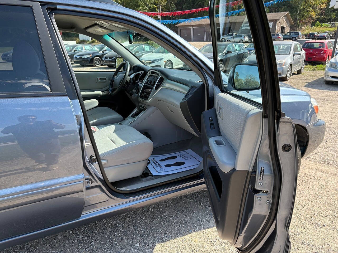 Used 2004 Toyota Highlander 2WD V6 image 19