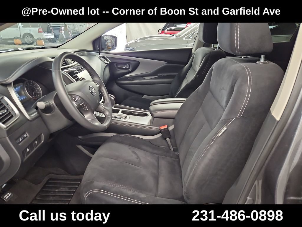 Used 2021 Nissan Murano SV AWD/4WD image 14