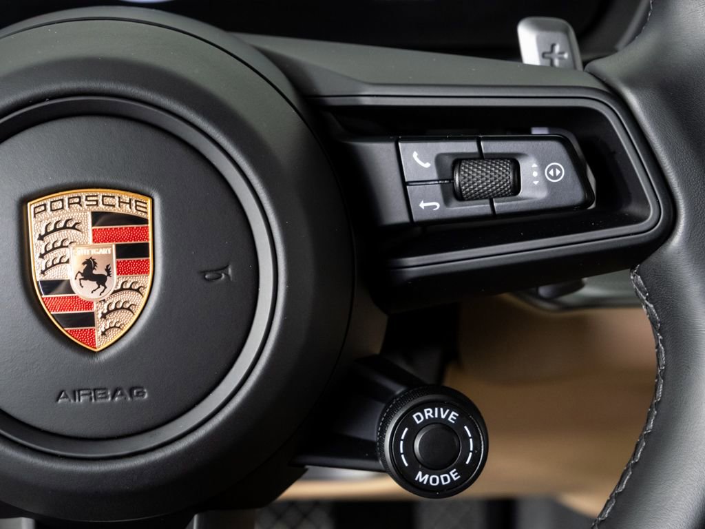 Certified 2024 Porsche Cayenne Base image 11