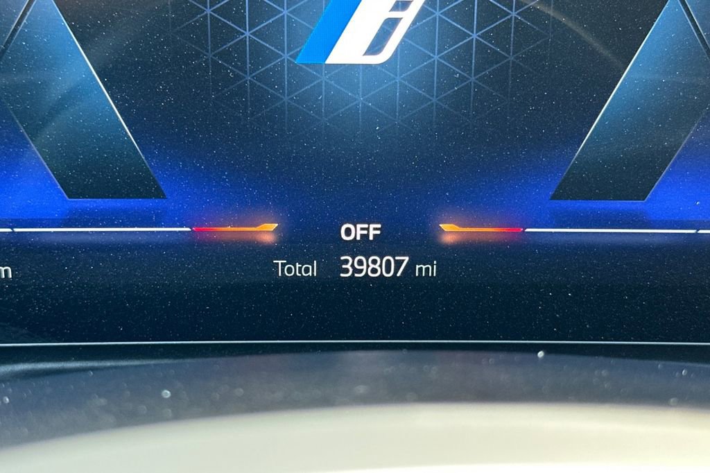 Used 2025 BMW i4 eDrive40 w/ M Sport Package image 30