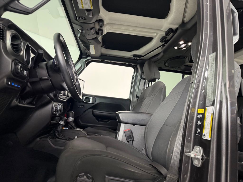 Used 2023 Jeep Wrangler Unlimited w/ Cold Weather Group AWD/4WD image 20