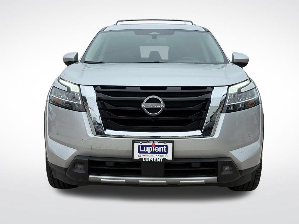 Used 2023 Nissan Pathfinder Platinum AWD/4WD image 8