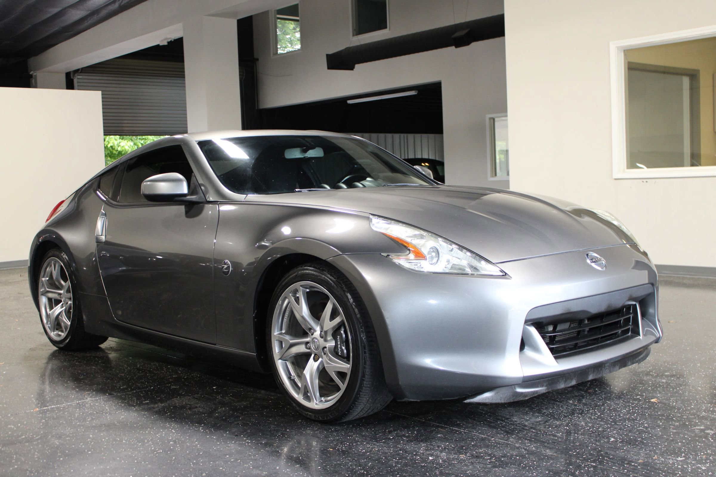 Used 2012 Nissan 370Z Coupe w/ Sport Pkg RWD image 2