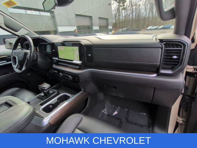 Used 2022 Chevrolet Silverado 1500 LT Trail Boss w/ Convenience Package II image 31