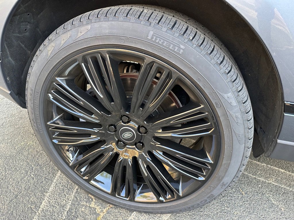 Used 2020 Land Rover Range Rover HSE image 35