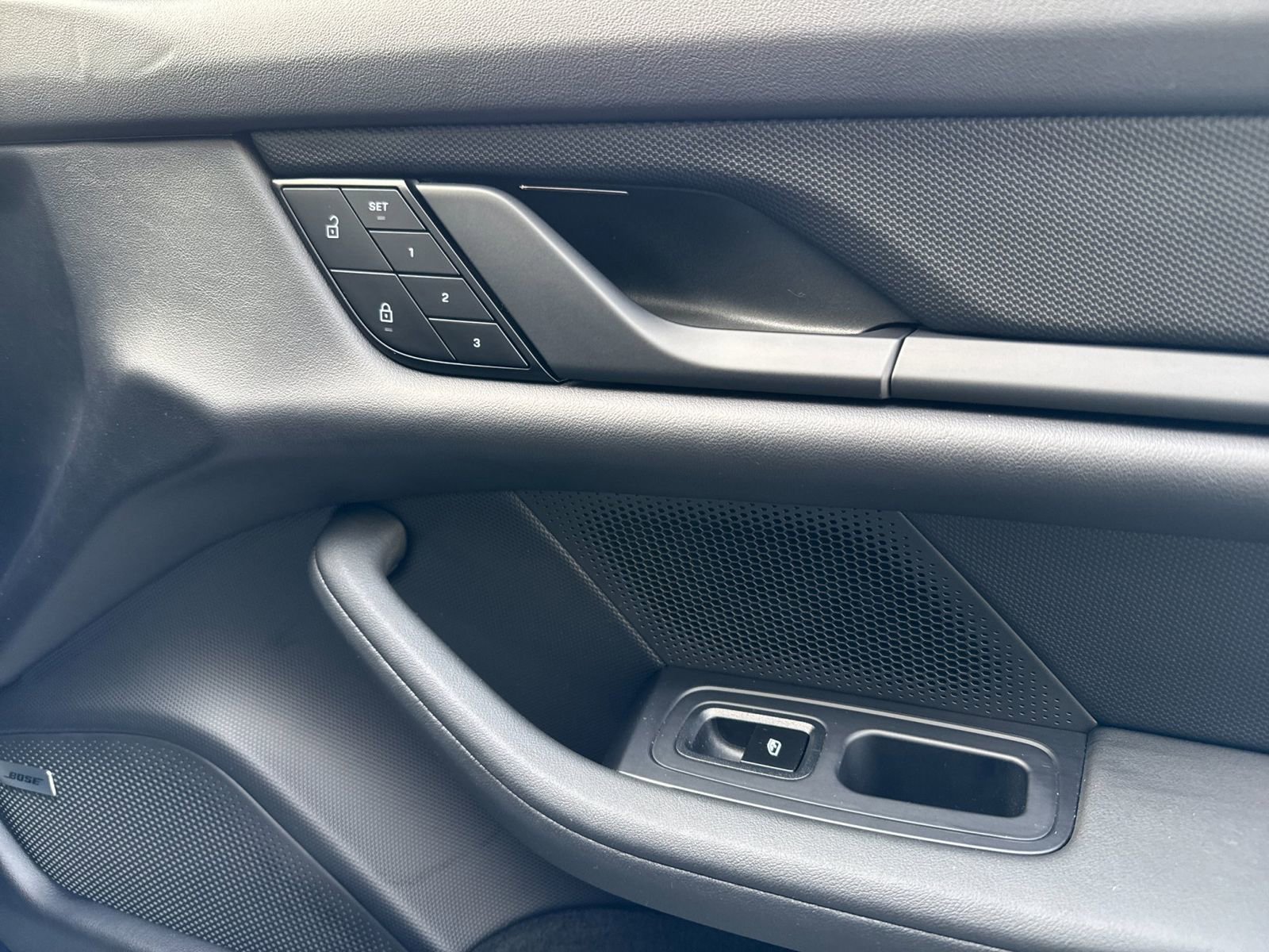 Certified 2024 Porsche Taycan 4S image 19