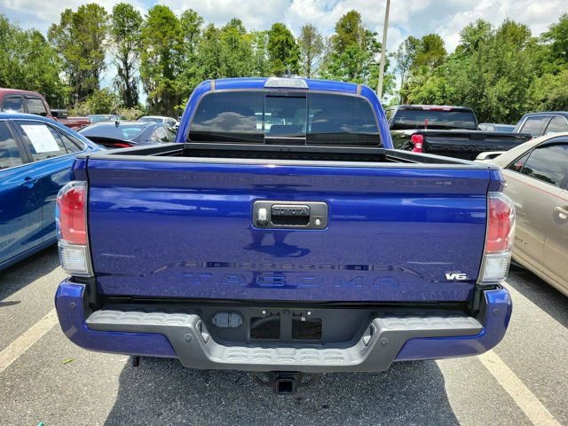 Used 2022 Toyota Tacoma TRD Off-Road w/ Technology Package RWD image 5