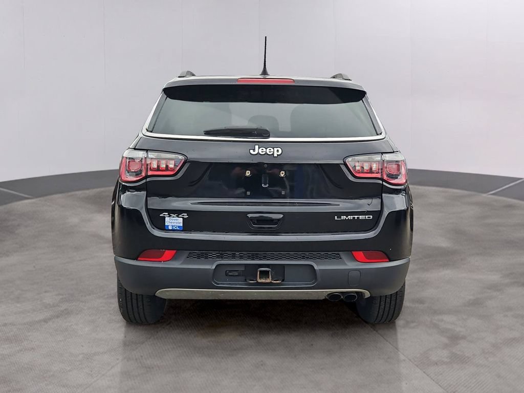 Used 2017 Jeep Compass Limited w/ Navigation Group AWD/4WD image 5