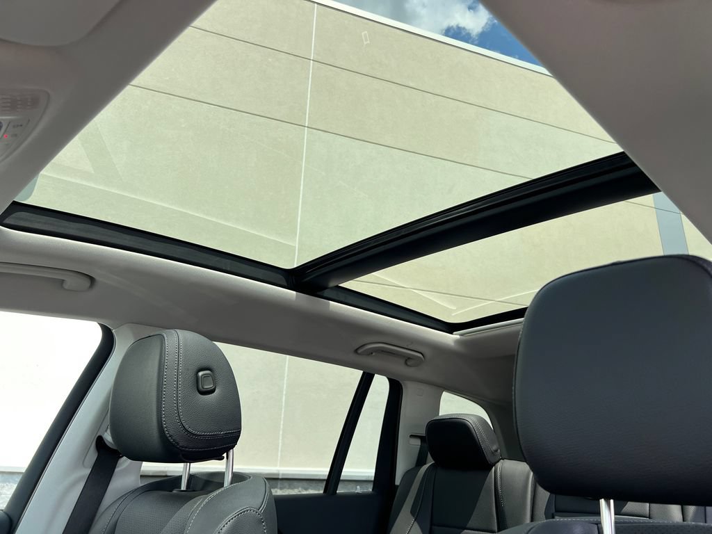 New 2026 Mercedes-Benz GLS 450 4MATIC image 24