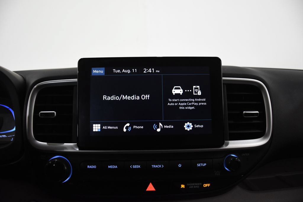 Certified 2025 Hyundai Venue SEL FWD image 23