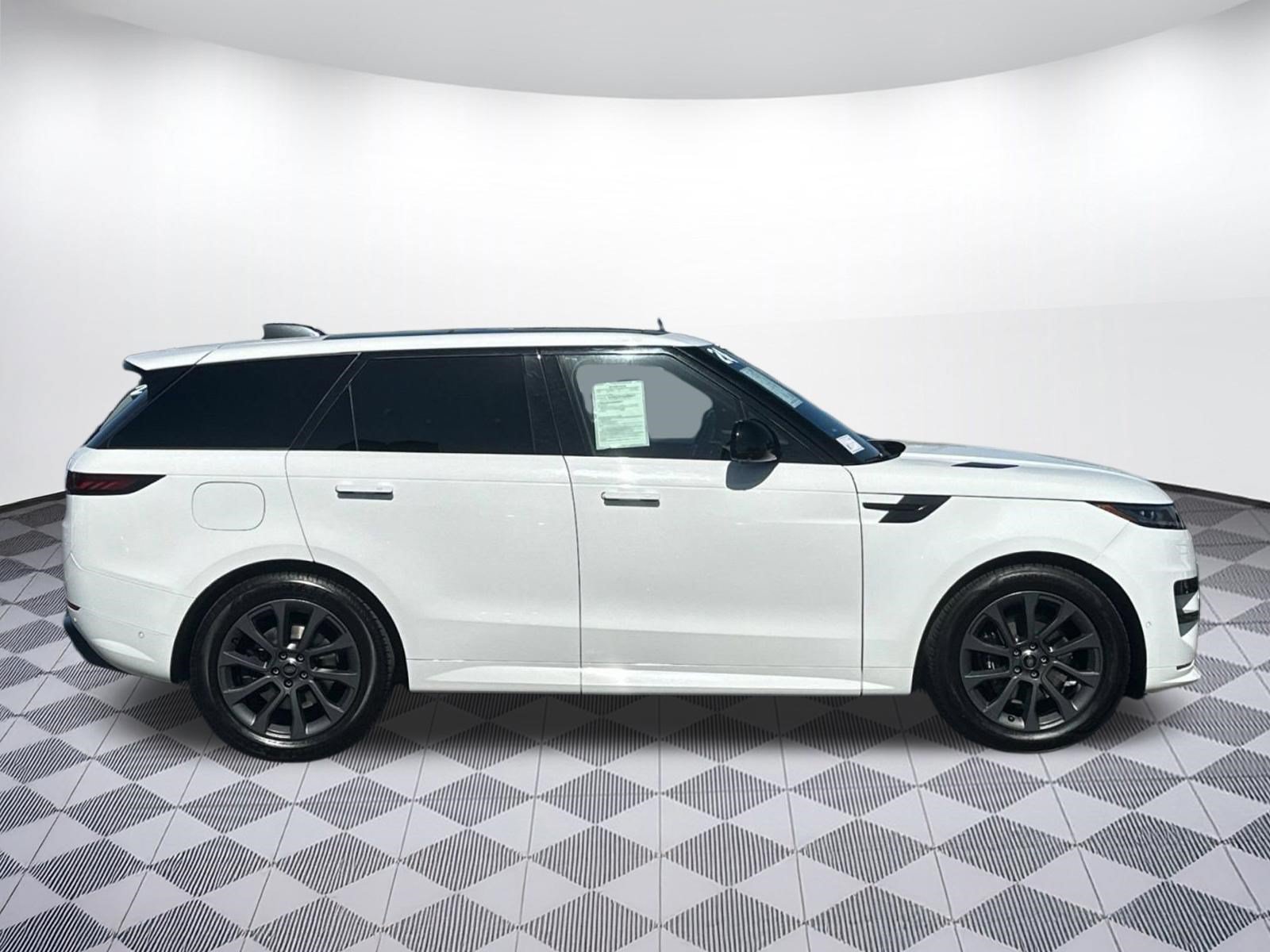 Certified 2024 Land Rover Range Rover Sport Dynamic SE AWD/4WD image 7