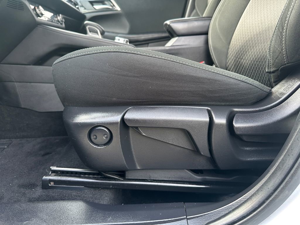 Used 2022 Mitsubishi Outlander ES AWD/4WD image 13