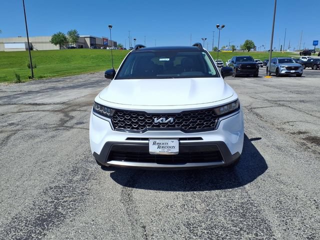 Used 2023 Kia Sorento S w/ Panoramic Sunroof Package AWD/4WD image 2