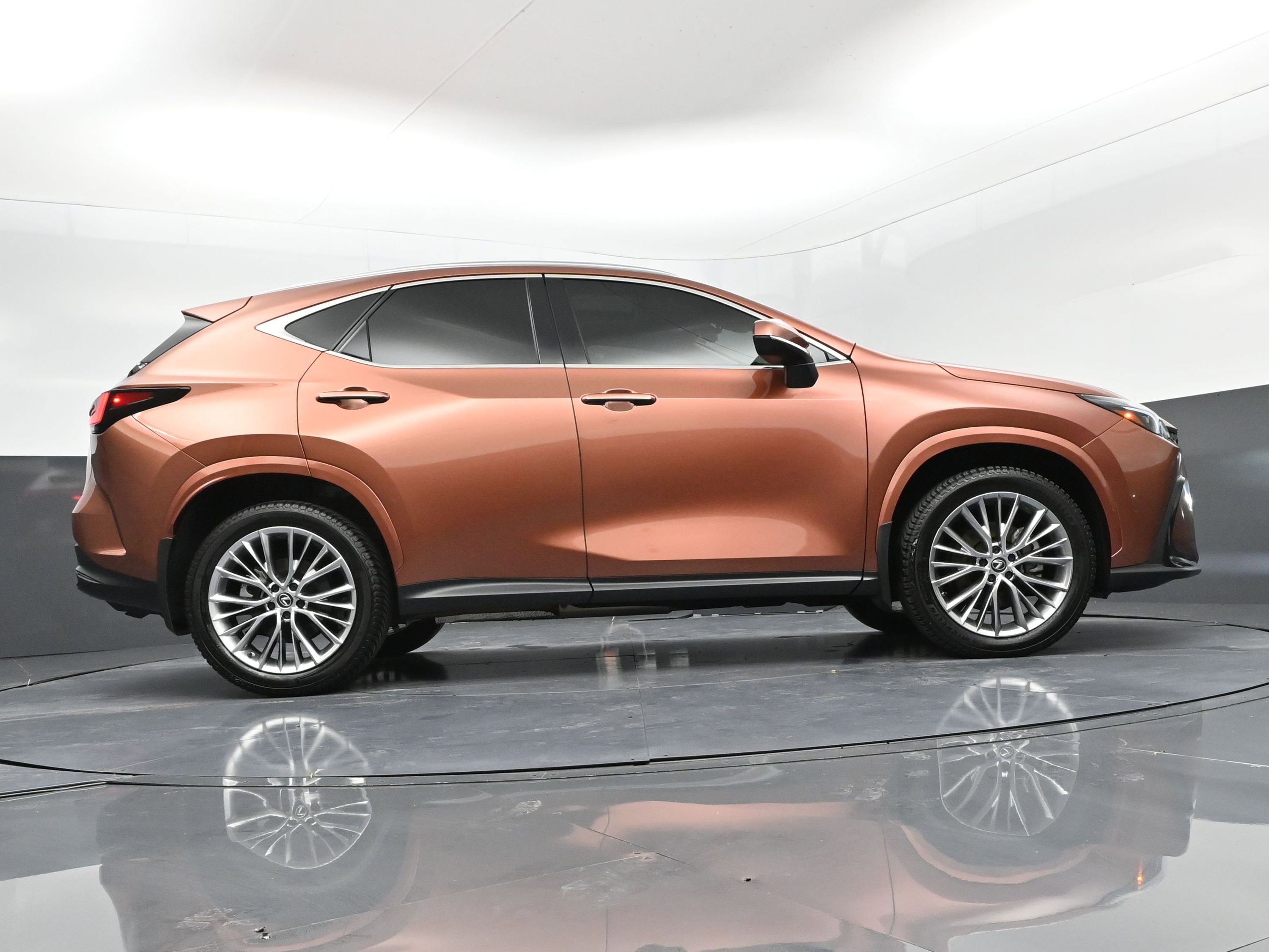Used 2025 Lexus NX 350h AWD w/ Cold Area Package image 39