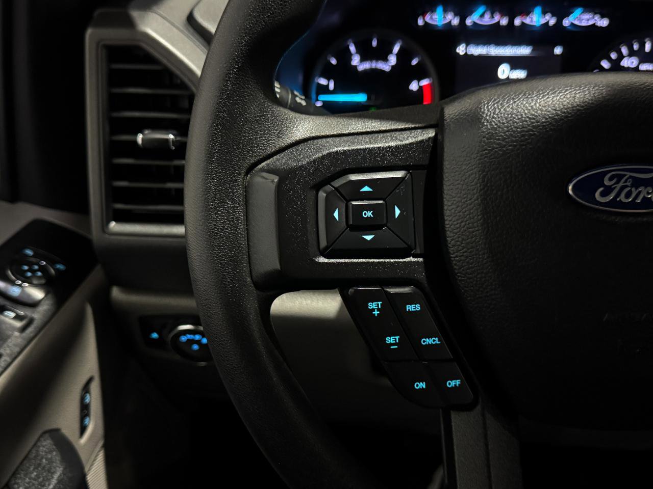 Used 2019 Ford F250 XL w/ Power Equipment Group RWD image 22