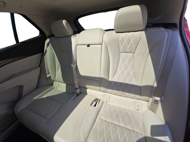 Used 2023 Buick Envision Avenir AWD/4WD image 13