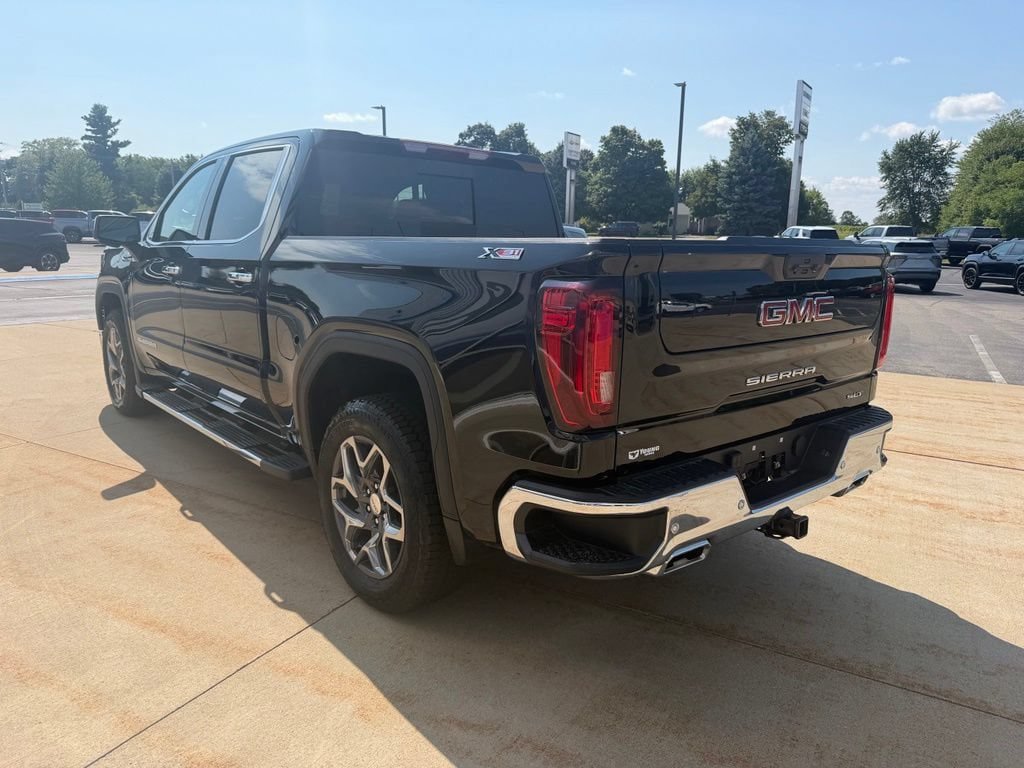 New 2026 GMC Sierra 1500 SLT w/ SLT Premium Package AWD/4WD image 5