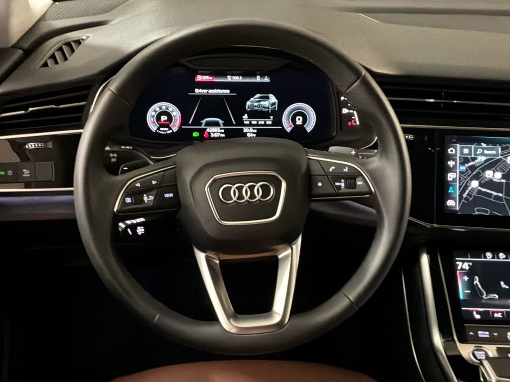 Used 2022 Audi Q8 Premium w/ Convenience Package image 13