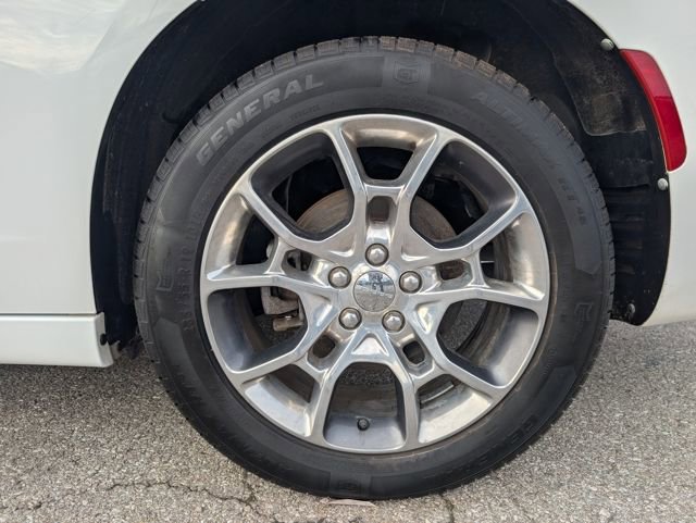 Used 2015 Dodge Charger SE w/ Power Sunroof Group image 26