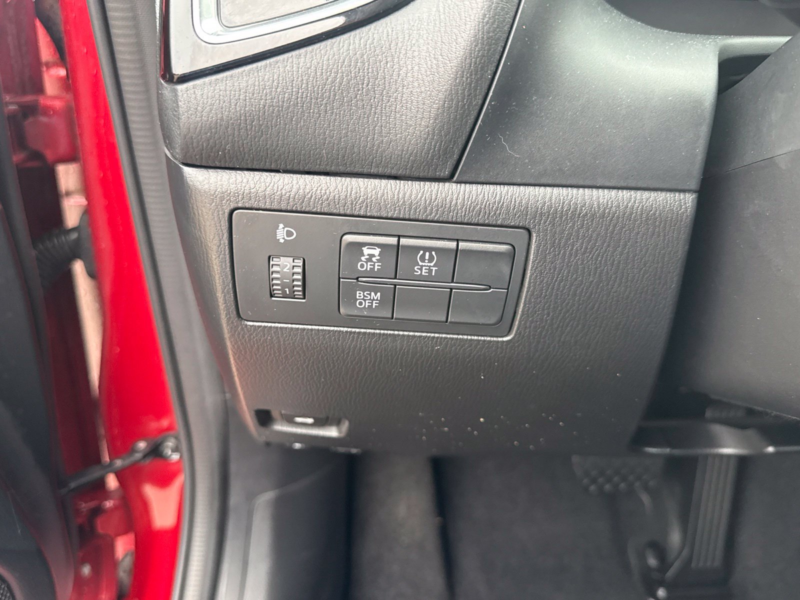 Used 2014 MAZDA MAZDA3 s Touring FWD image 11