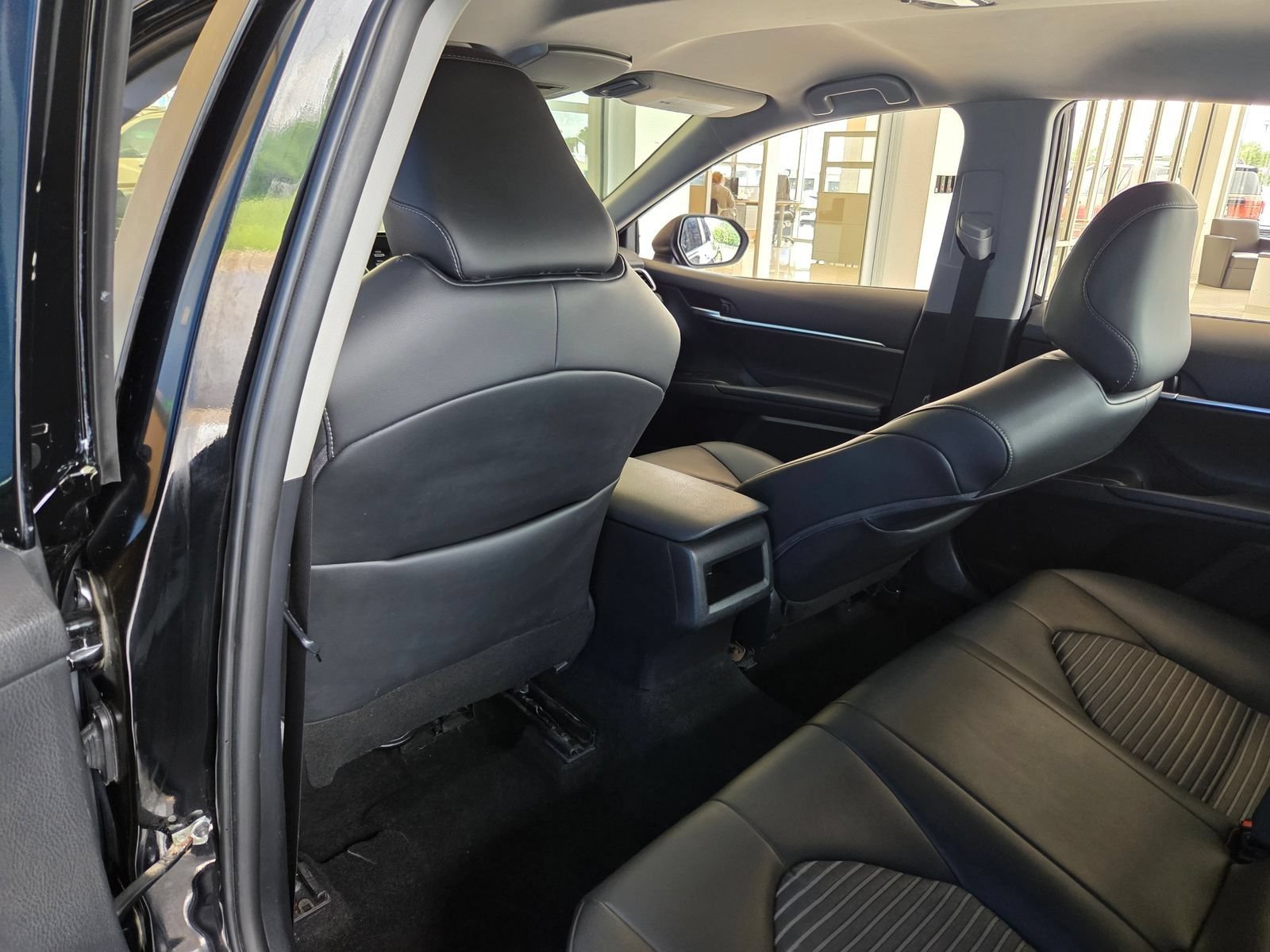 Used 2024 Toyota Camry SE FWD image 16