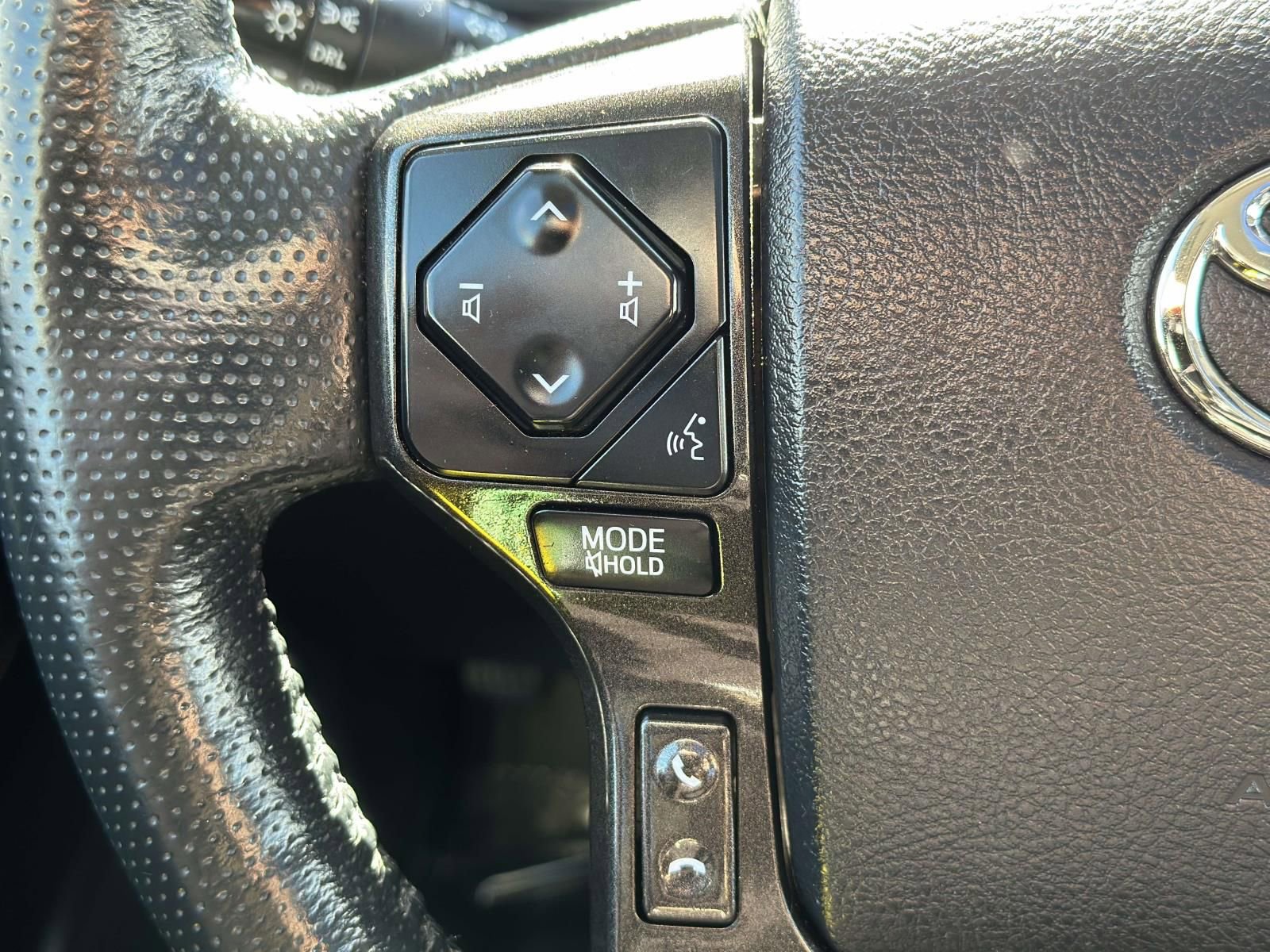 Used 2023 Toyota 4Runner 40th Anniversary SE image 14