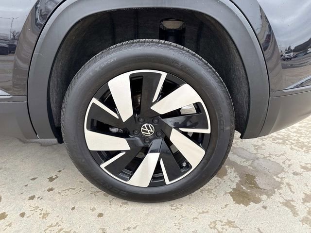 Certified 2025 Volkswagen Atlas Cross Sport SE image 26