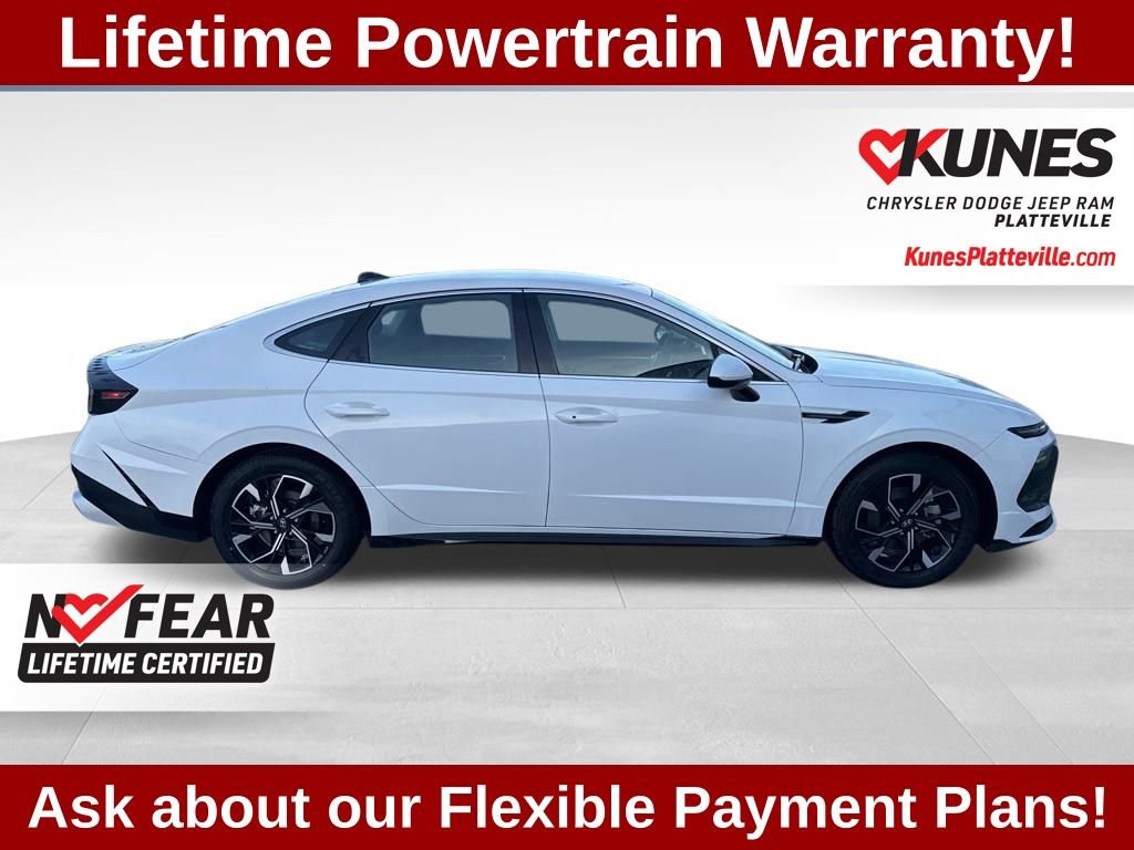 Used 2025 Hyundai Sonata SEL image 3