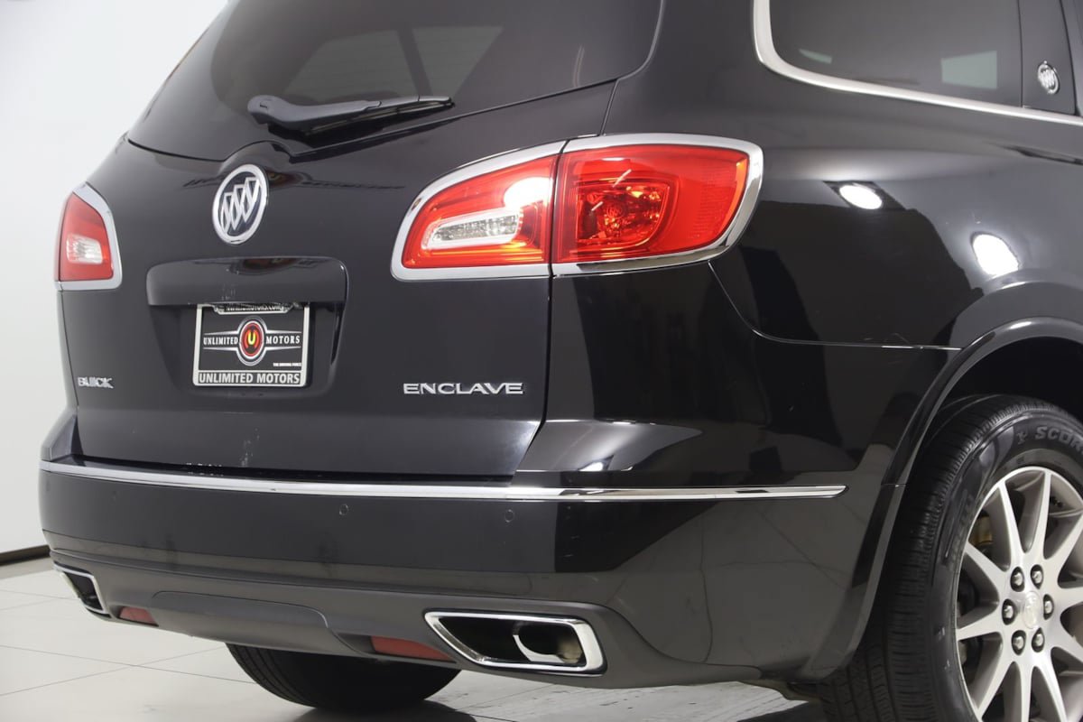Used 2017 Buick Enclave Leather FWD image 40