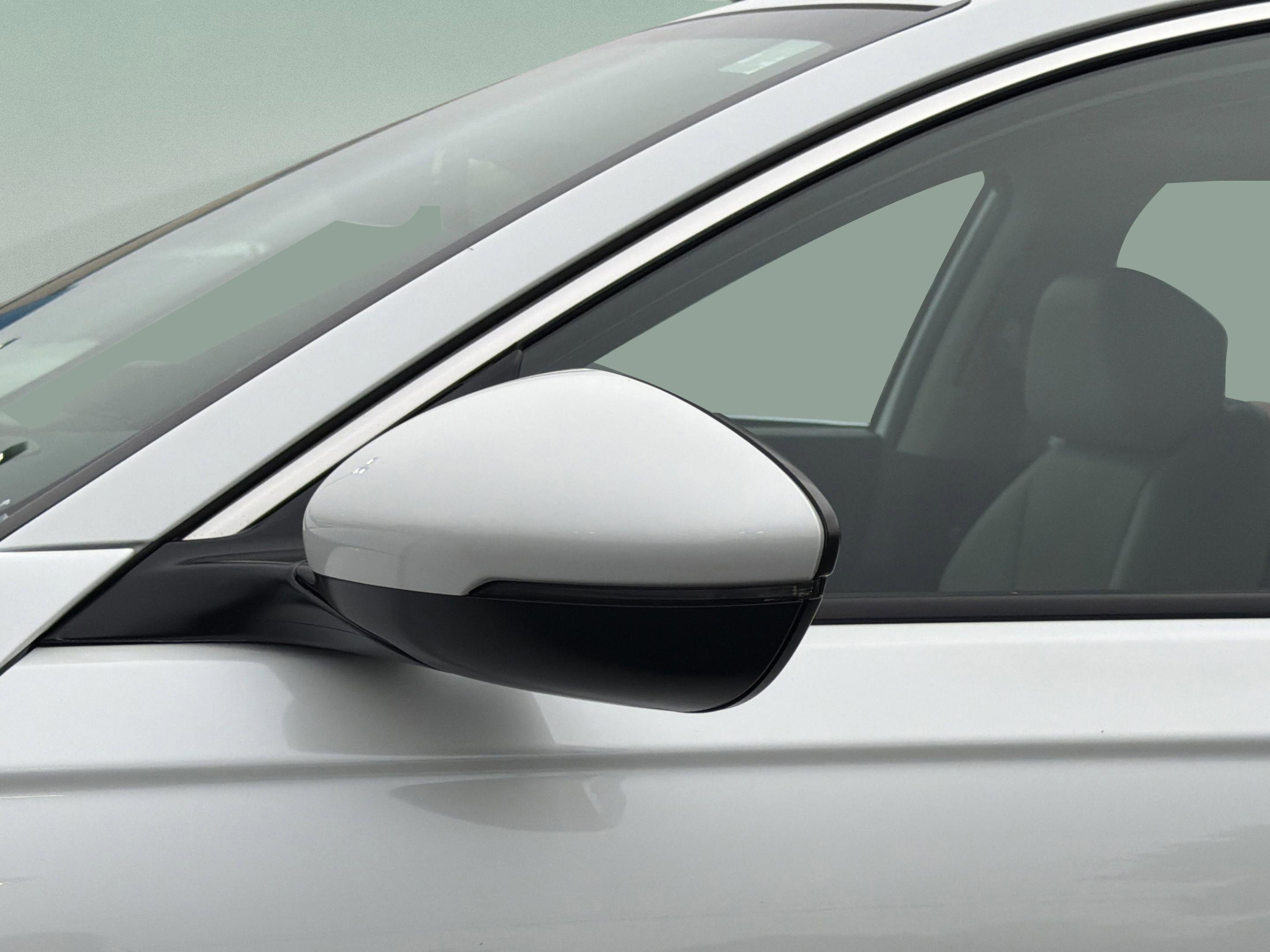 Used 2024 Honda Accord Touring image 13