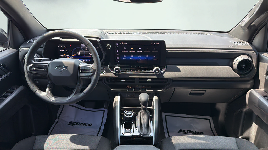 Used 2026 Chevrolet Colorado Trail Boss AWD/4WD image 17