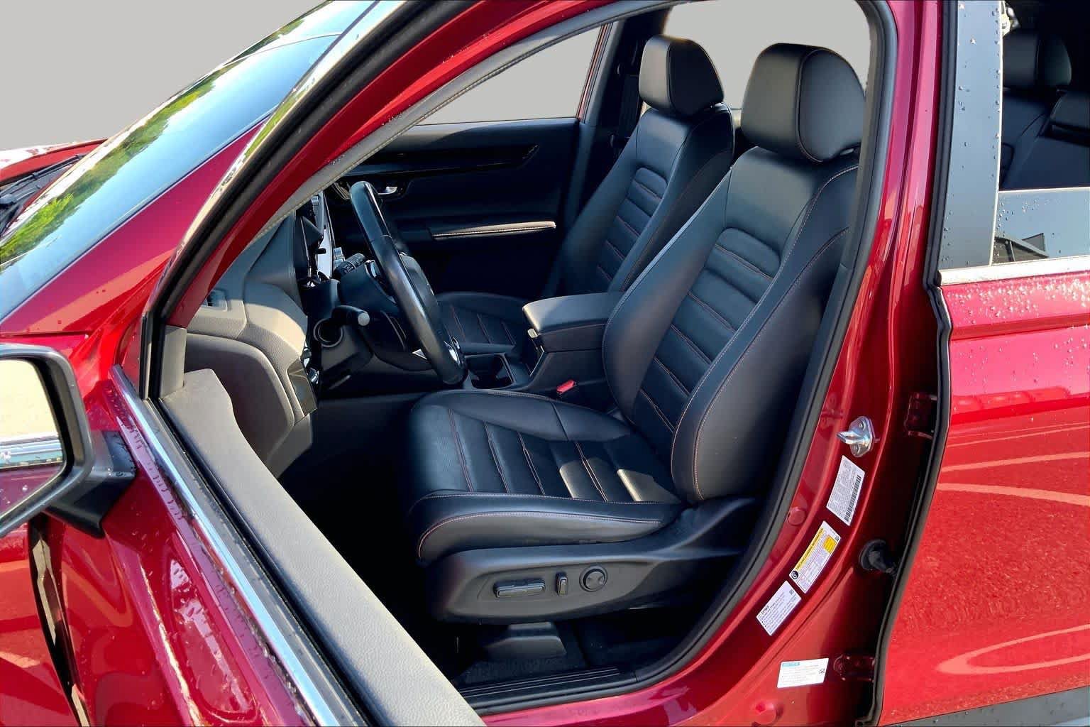 Used 2024 Honda CR-V Sport Touring image 8