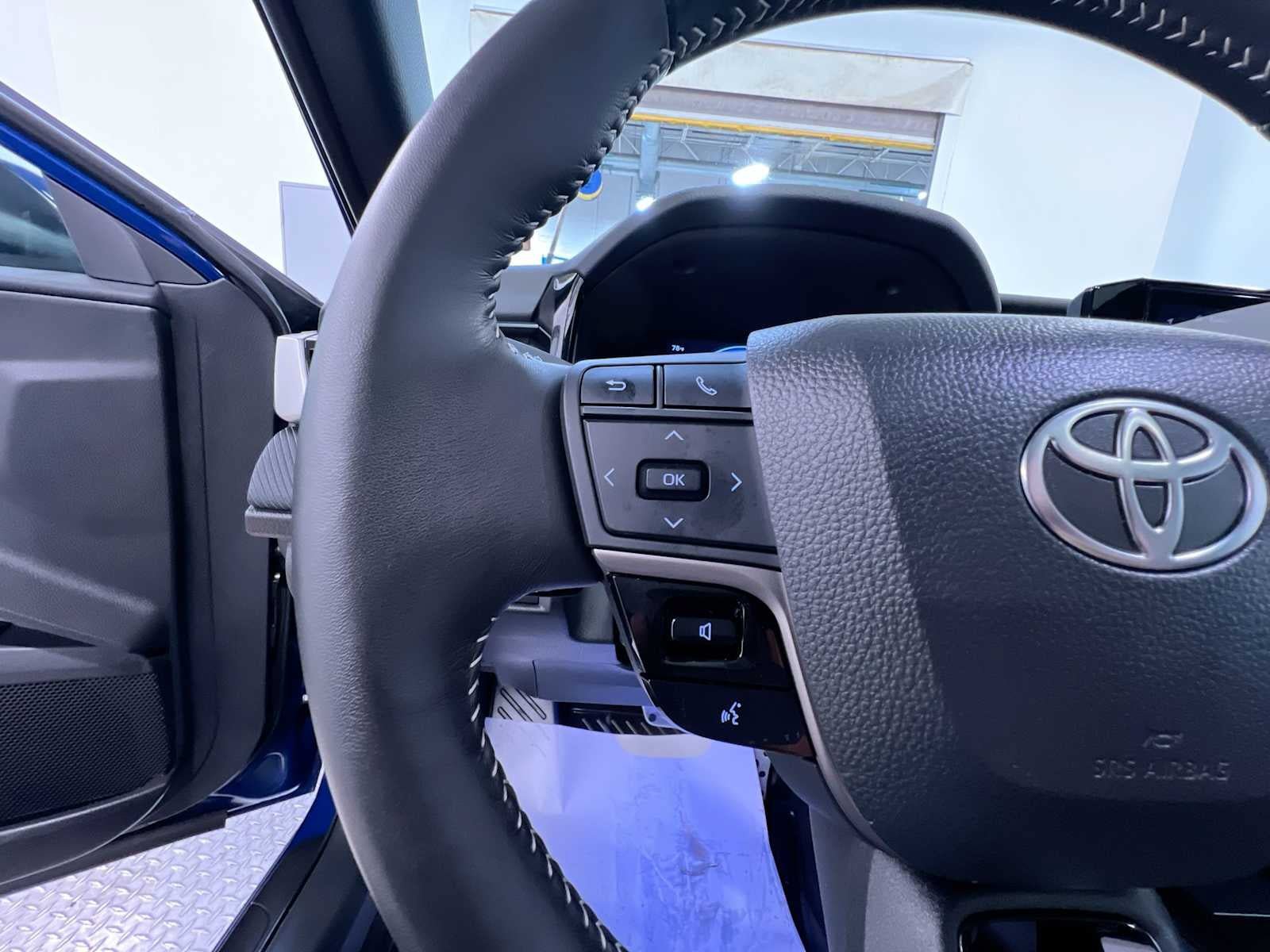 Used 2026 Toyota Camry SE w/ Multimedia Upgrade Package FWD image 20