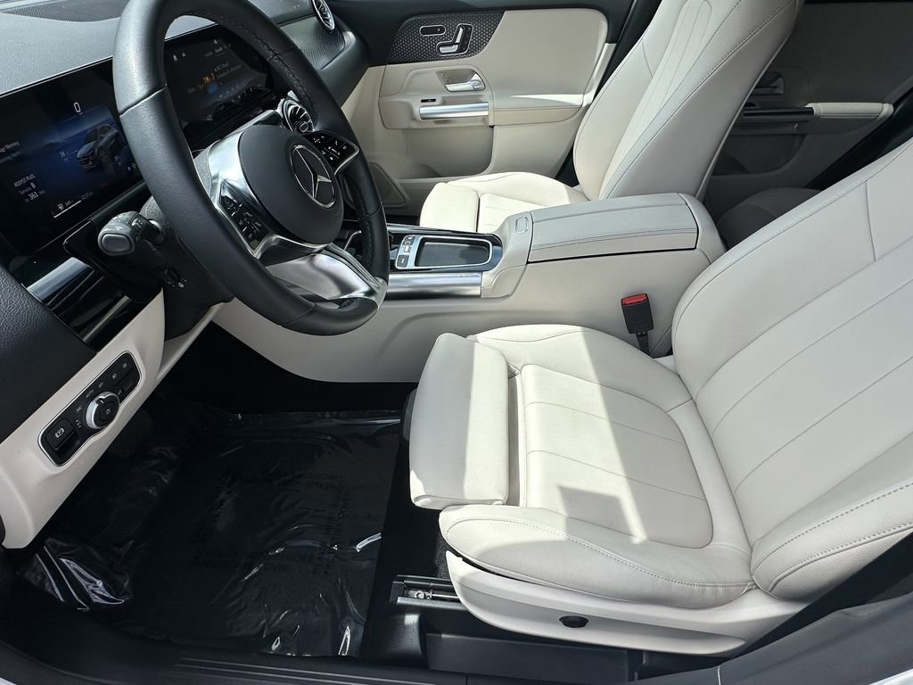 Certified 2025 Mercedes-Benz GLA 250 4MATIC image 10