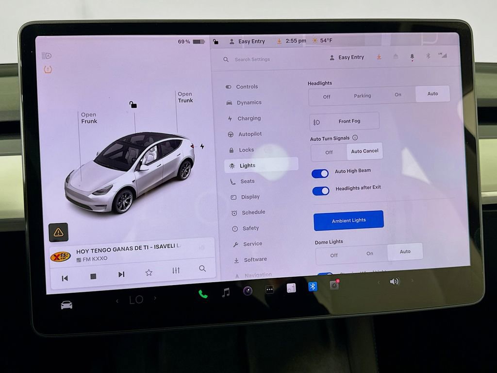 Used 2021 Tesla Model Y Long Range image 35