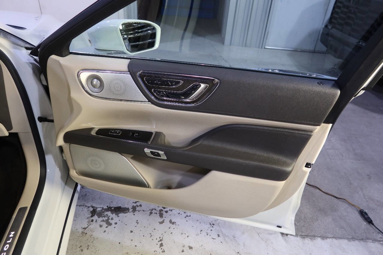 Used 2020 Lincoln Continental Reserve w/ Luxury Package image 30