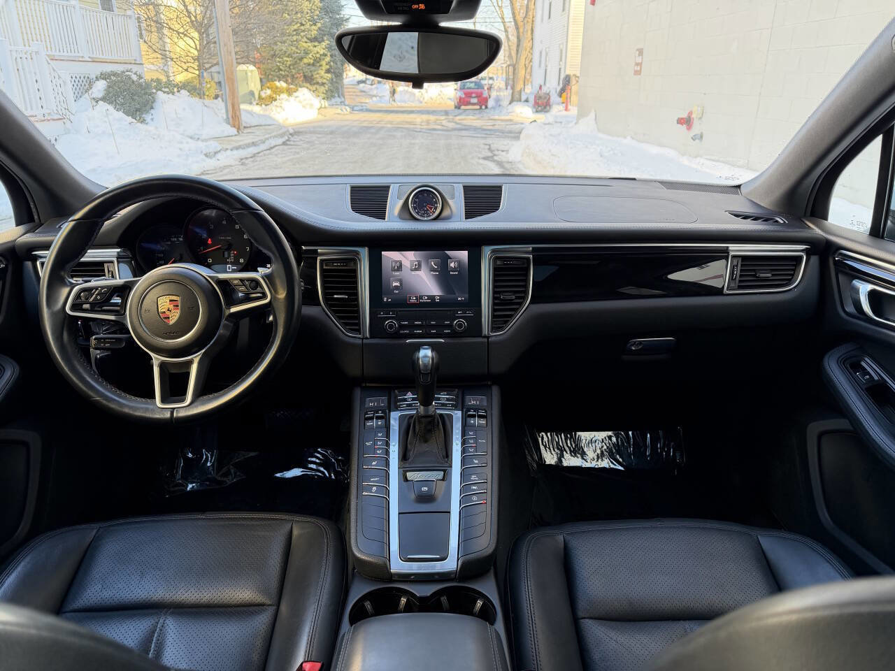 Used 2017 Porsche Macan image 26