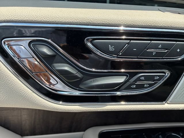 Used 2020 Lincoln Navigator Reserve w/ Luxury Package AWD/4WD image 13