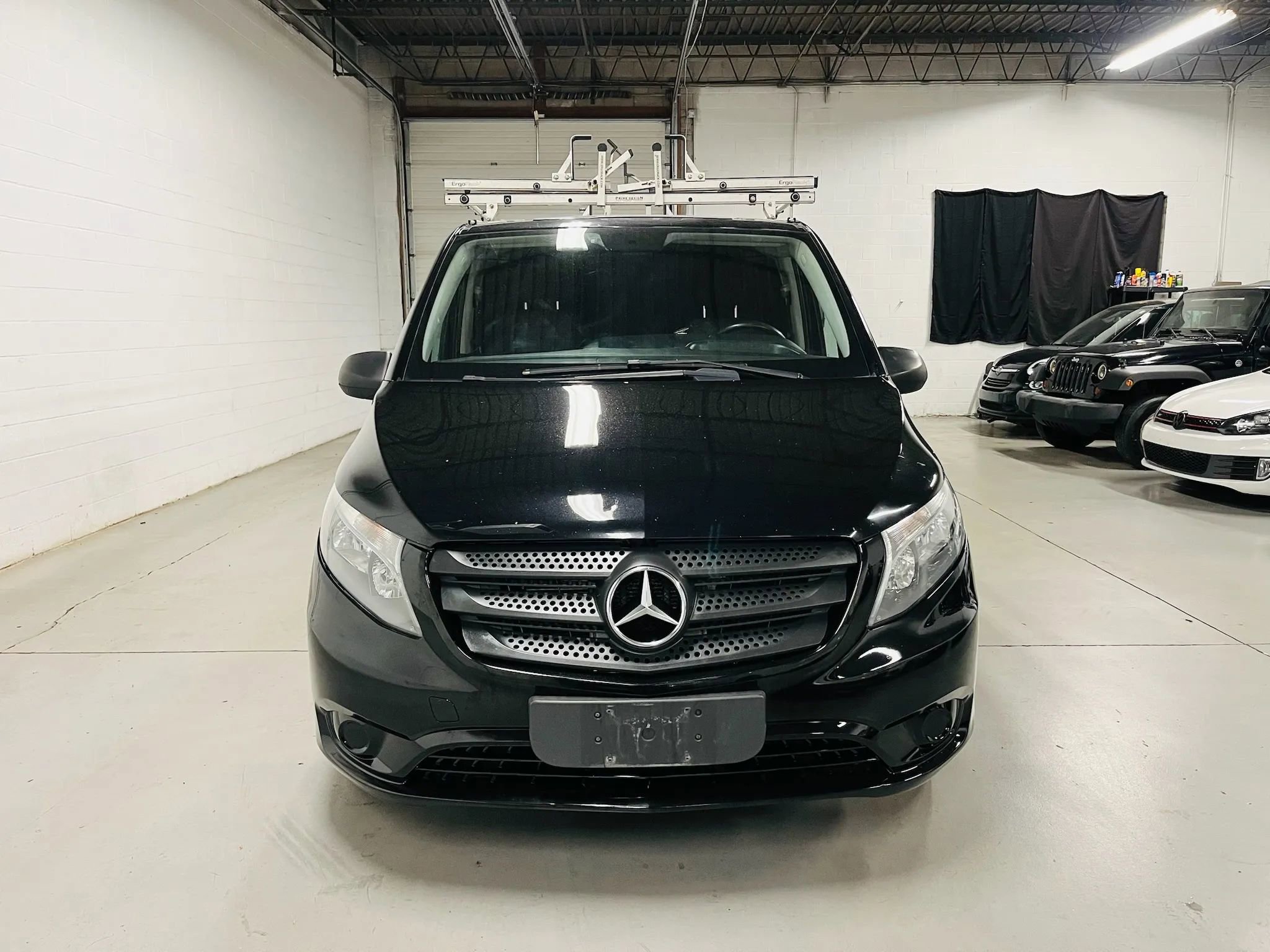 Used 2016 Mercedes-Benz Metris image 3