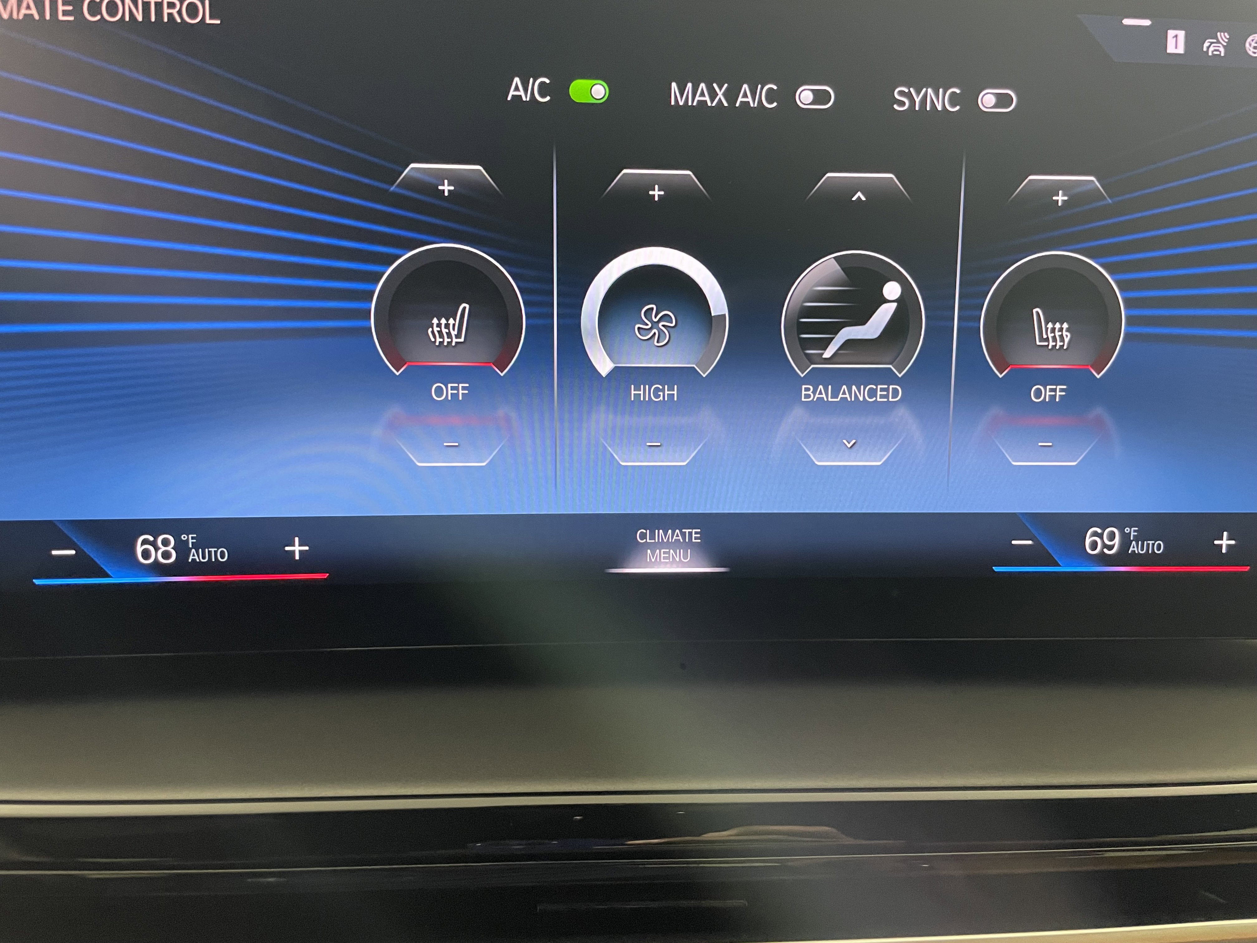 Used 2023 BMW 230i Coupe w/ Premium Package image 21