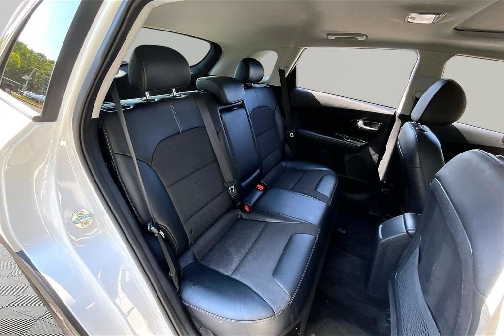Used 2022 Kia Niro LXS FWD image 20