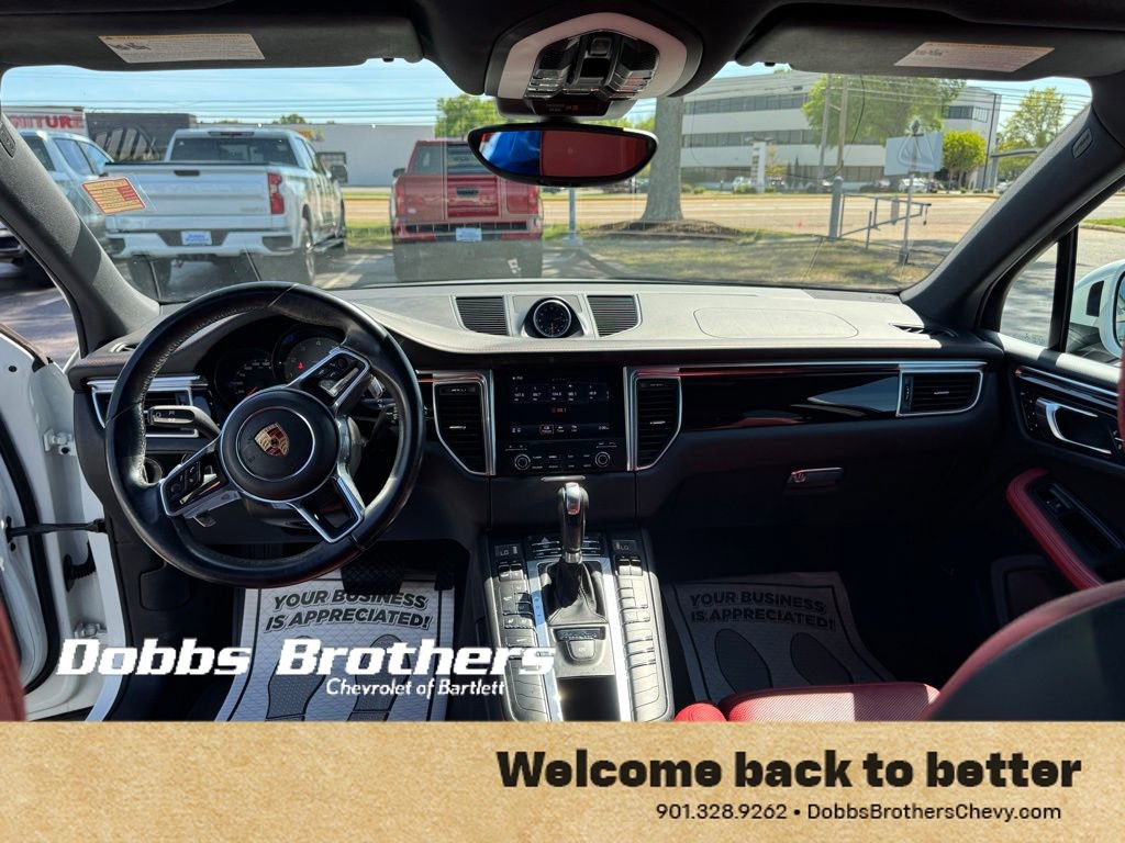 Used 2018 Porsche Macan S image 12