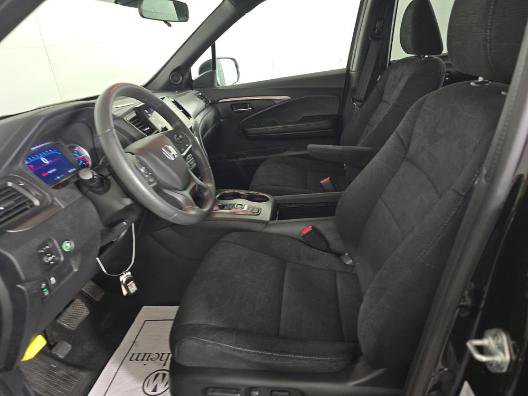 Used 2022 Honda Pilot Sport image 2