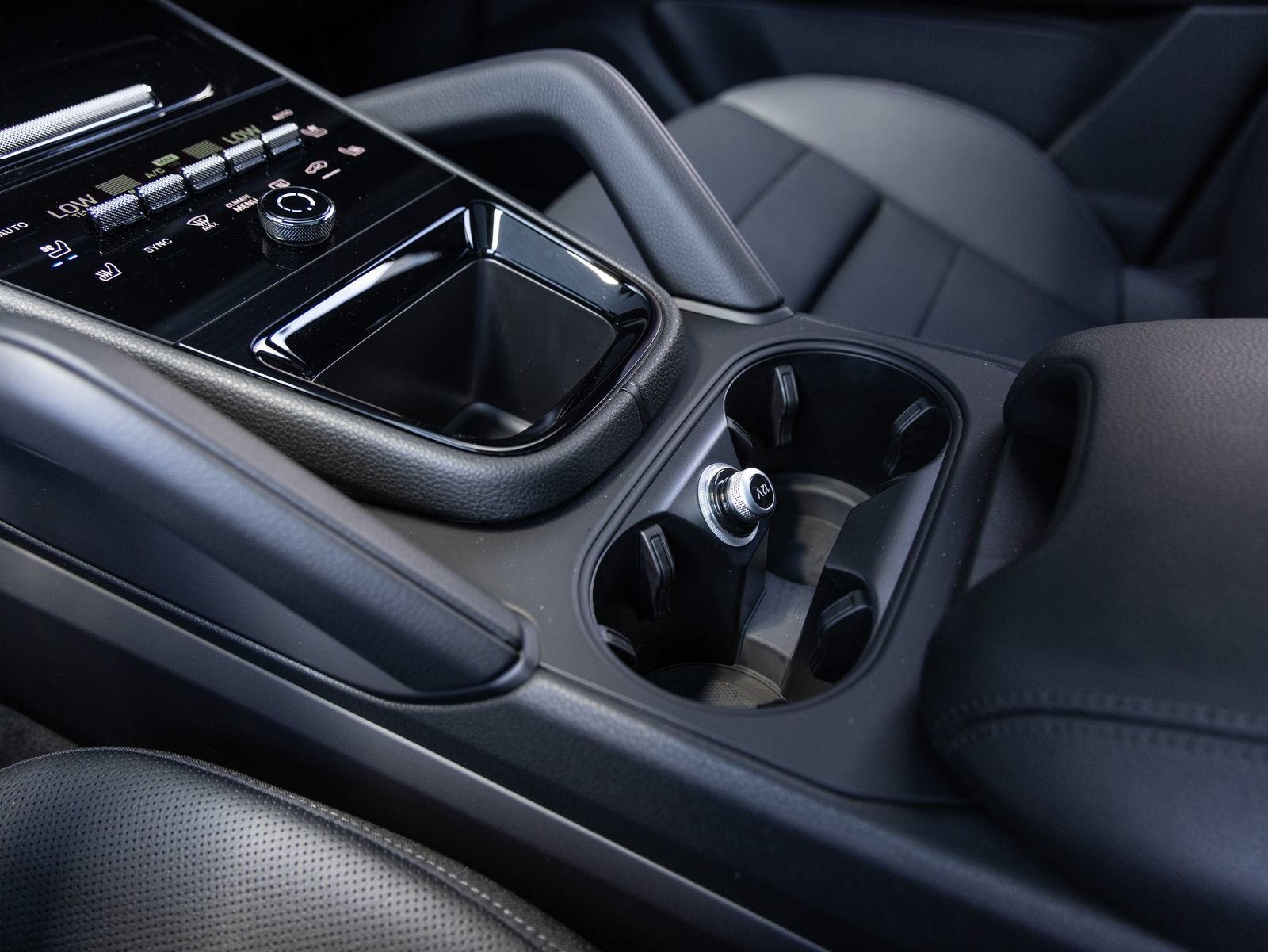 New 2026 Porsche Cayenne AWD/4WD image 18