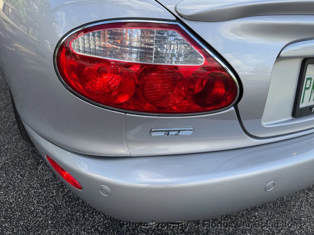 Used 2005 Jaguar XK8 Convertible image 19