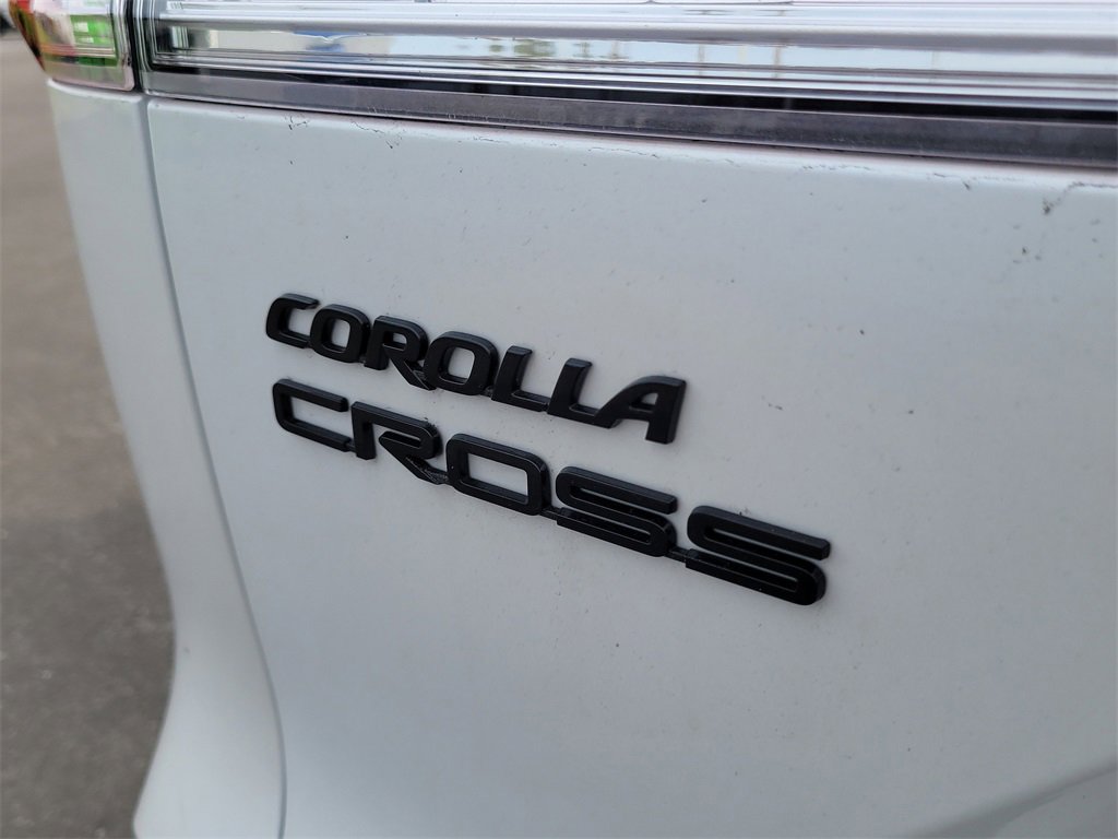 Used 2025 Toyota Corolla Cross AWD Hybrid image 6