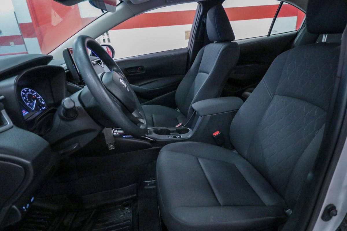 Used 2023 Toyota Corolla LE FWD image 15